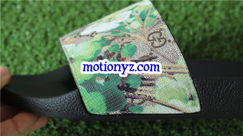 GC Slide Green Flower Pattern